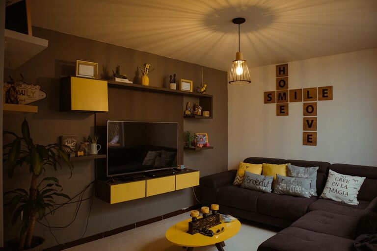Tips for Creating a Cozy and Inviting Living Room Space