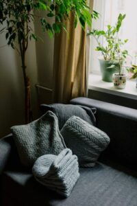 Tips for Creating a Cozy and Inviting Home Environment